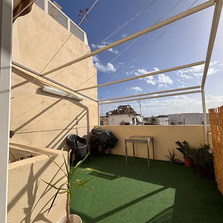 Kwatera prywatna Next To Sliema Stay, Cozy, Air-conditioned, Self Check-in Gzira
