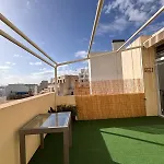 Next To Sliema Stay, Cozy, Air-conditioned, Self Check-in Homestay