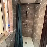 Next To Sliema Stay, Cozy, Air-conditioned, Self Check-in Homestay Gzira
