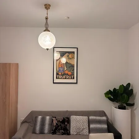 Next To Sliema Stay, Cozy, Air-conditioned, Self Check-in