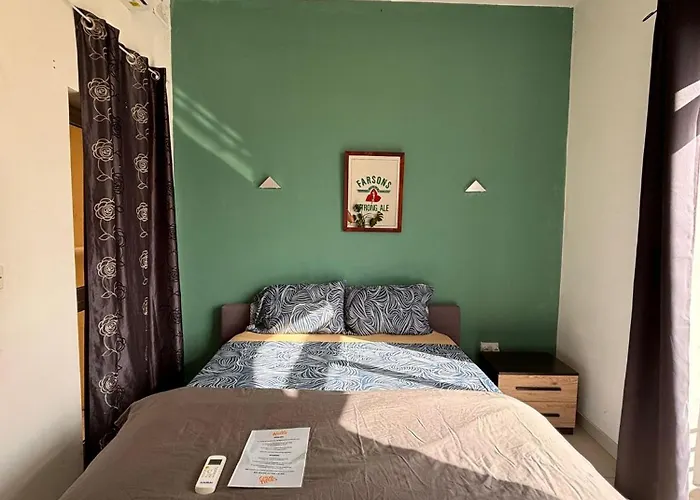 Δωμάτια σε οικογενειακή κατοικία Next To Sliema Stay, Cozy, Air-conditioned, Self Check-in *