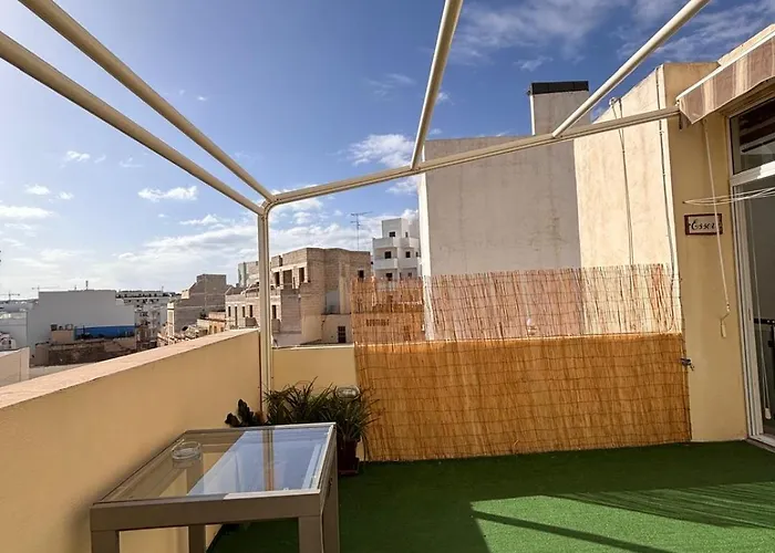 Next To Sliema Stay, Cozy, Air-conditioned, Self Check-in Δωμάτια σε οικογενειακή κατοικία