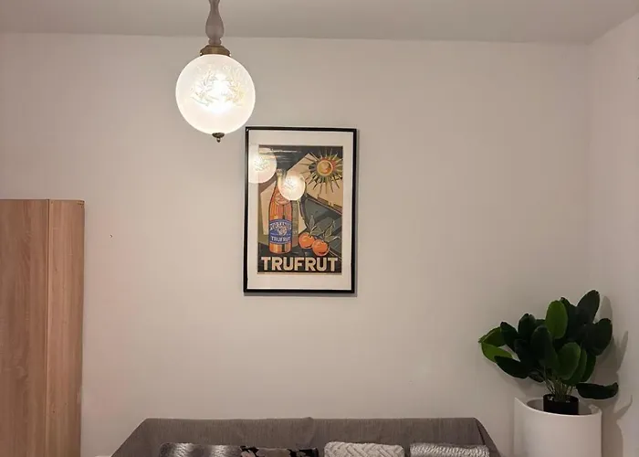 Next To Sliema Stay, Cozy, Air-conditioned, Self Check-in